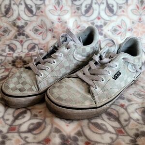 Vans Kids Sneakers in Gray Checkered Pattern